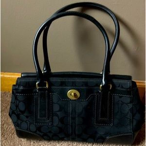 Beautiful black coach shoulder bag